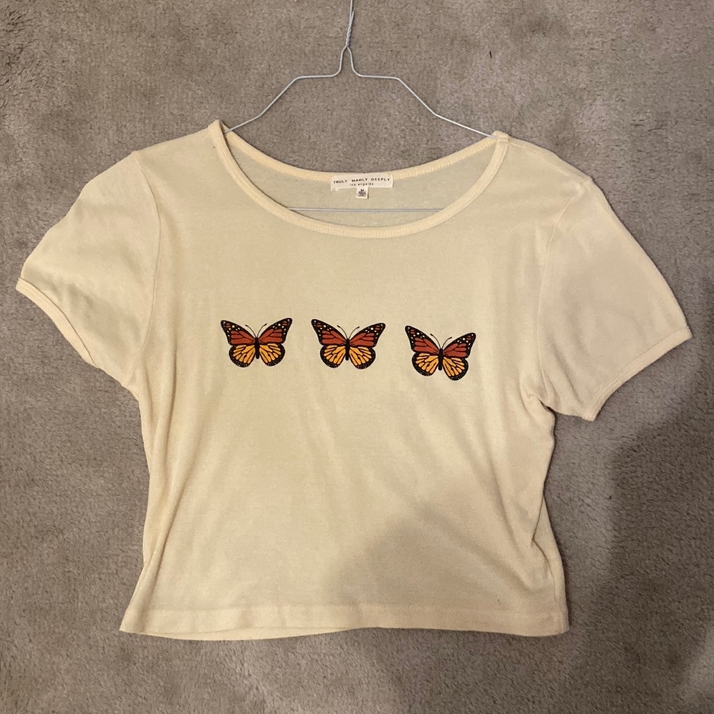 Truly Madly Deeply Urban Outfitters light yellow cropped tee